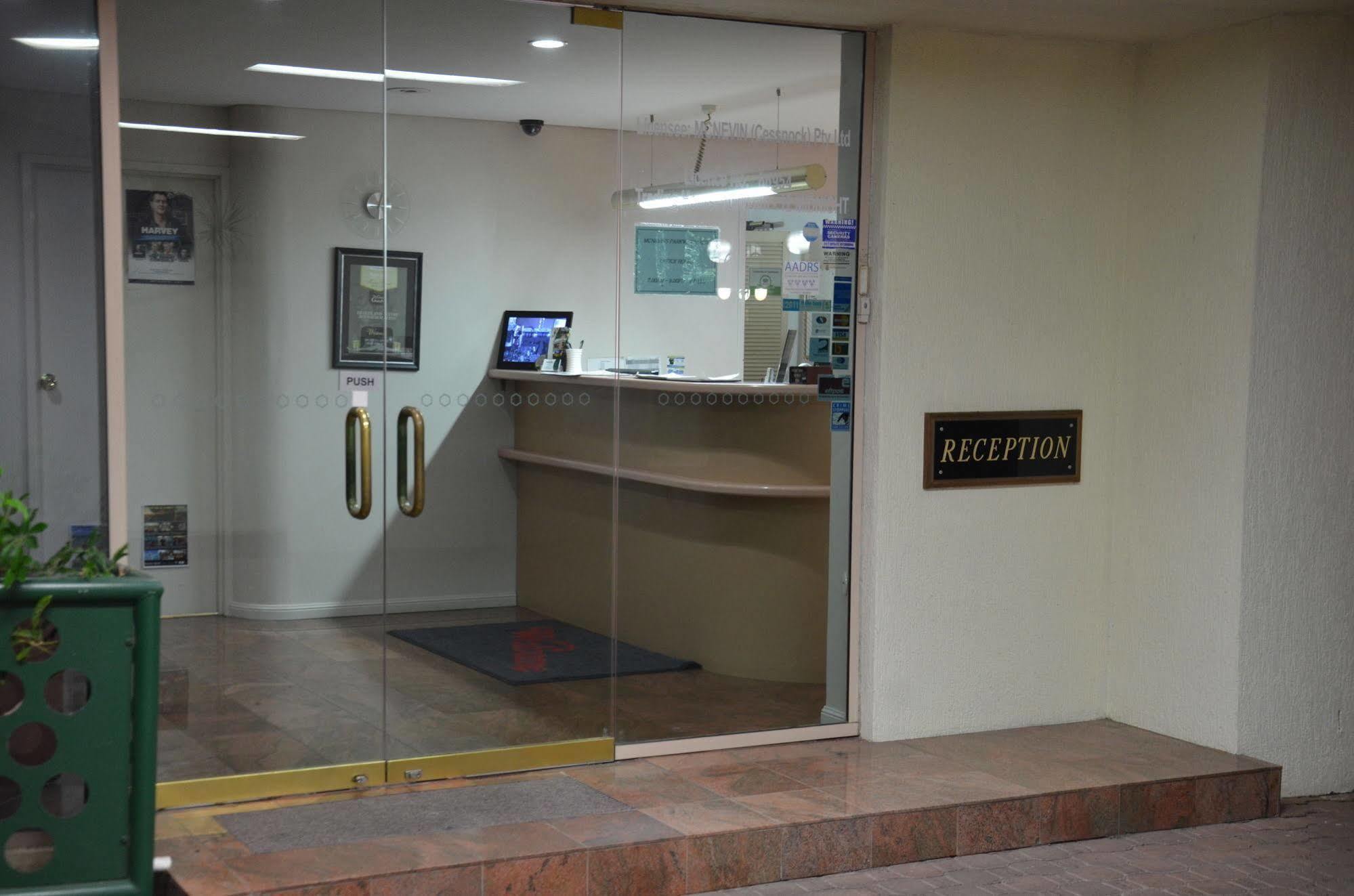 Mcnevins Maryborough Motel Ngoại thất bức ảnh